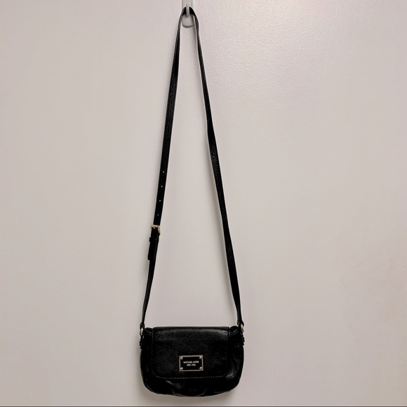 Michael Kors Bag Mini Crossbody Bag - Picture 4 of 9